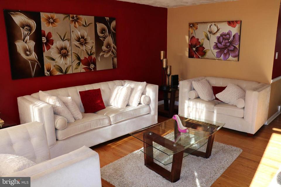  1103 Crestview Rd, Darby, PA 19023 photo 3