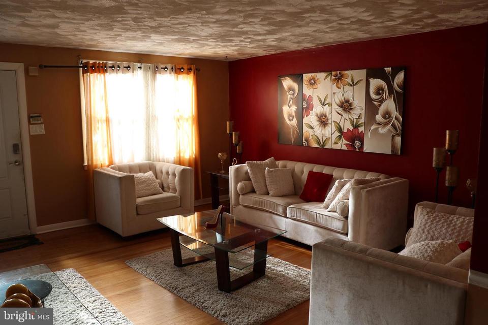  1103 Crestview Rd, Darby, PA 19023 photo 4