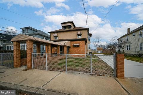 1653 Ward St, Marcus Hook, PA 19061
