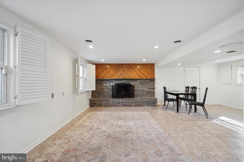  3076 Surrey Ln, Aston, PA 19014 photo 18