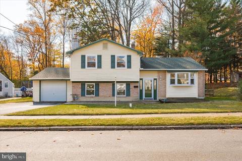 3076 Surrey Ln, Aston, PA 19014