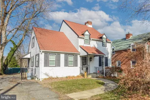 219 W Macdade Blvd, Folsom, PA 19033