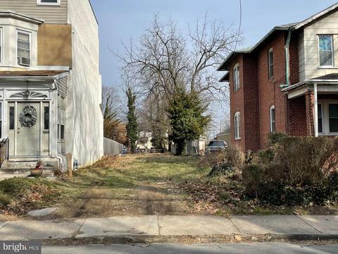 515 Clifton Ave, Sharon Hill, PA 19079