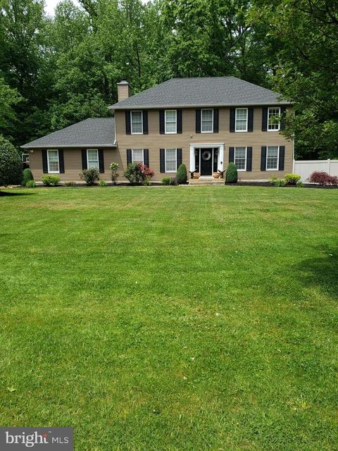 3689 Garnet Mine Rd, Garnet Valley, PA 19060