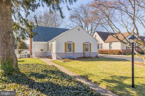 737 Amosland Rd, Morton, PA 19070