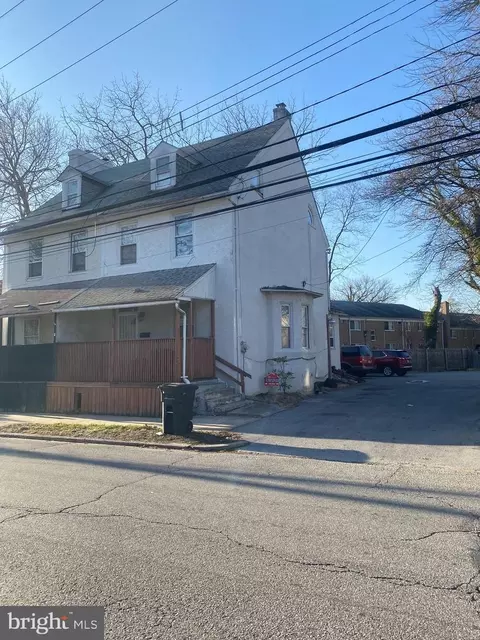 318 E 24th St, Chester, PA 19013