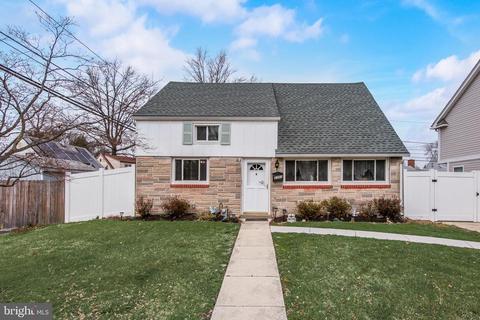 2301 Cedar Ln, Secane, PA 19018
