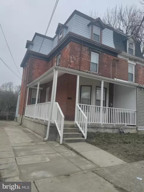 410 S 7th St, Darby, PA 19023