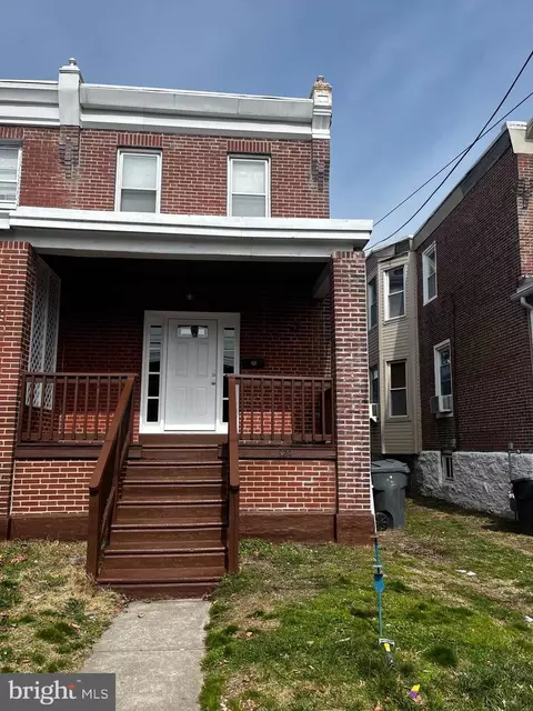 324 Powhattan Ave, Essington, PA 19029