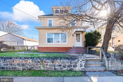 1570 Chichester Ave, Linwood, PA 19061