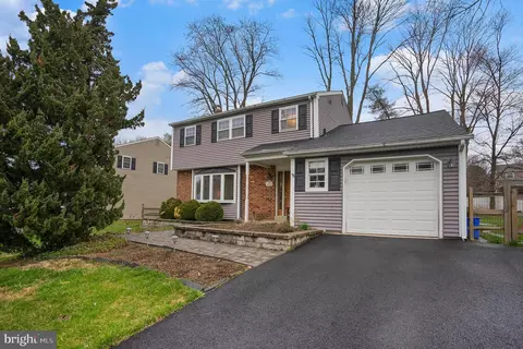 110 Morgan Rd, Aston, PA 19014