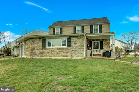 515 Holmes Rd, Morton, PA 19070