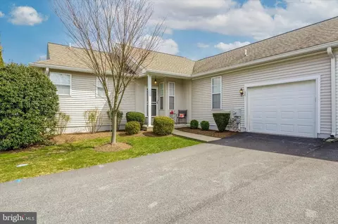 154 W Matthew Wood Way, Glen Mills, PA 19342