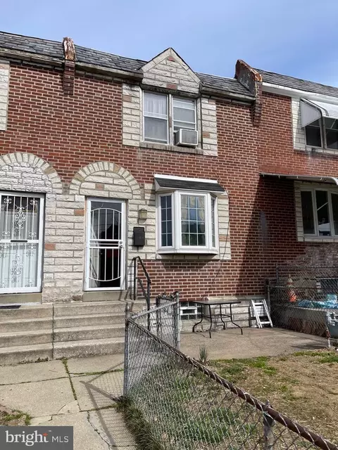 229 Golf Rd, Darby, PA 19023