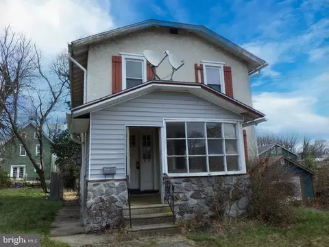 225 Felton Ave, Sharon Hill, PA 19079