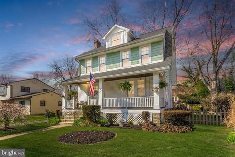 136 W Ridley Ave, Norwood, PA 19074