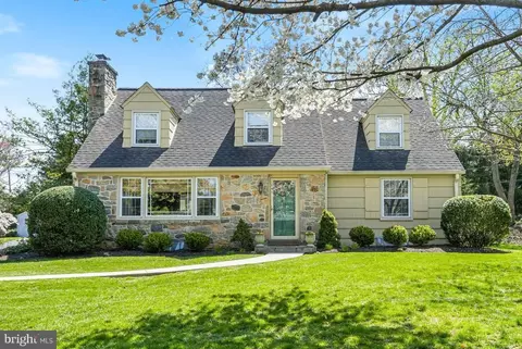 141 Fawn Ln, Haverford, PA 19041