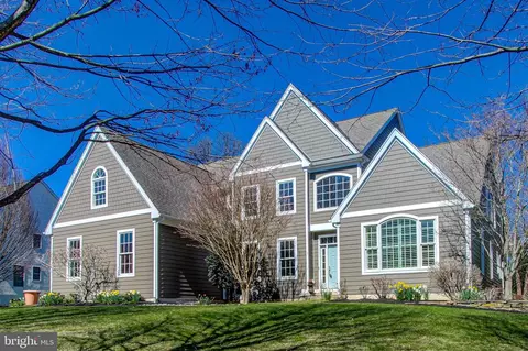 14 Cherry Farm Ln, West Chester, PA 19382