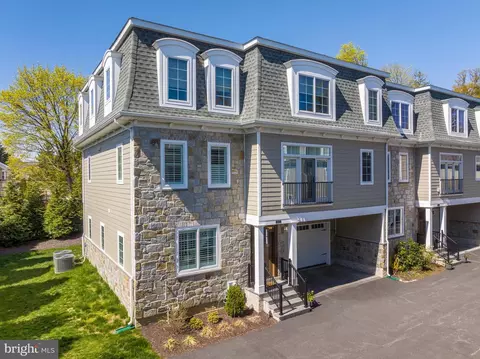 124 Bloomingdale Ave #C, Wayne, PA 19087