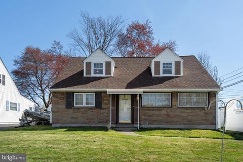 1016 Dale Rd, Secane, PA 19018