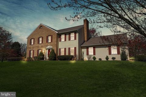 1 Clearbrook Rd, Newtown Square, PA 19073