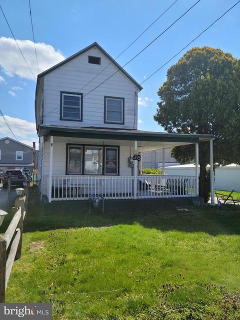 305 Seminole St, Essington, PA 19029