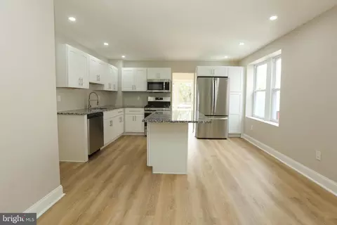 602 Pine St, Darby, PA 19023