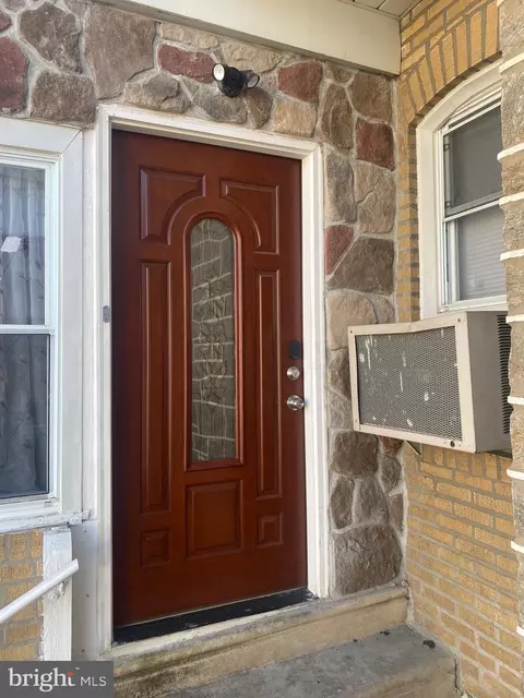 238 Avon Rd, Upper Darby, PA 19082 photo 2