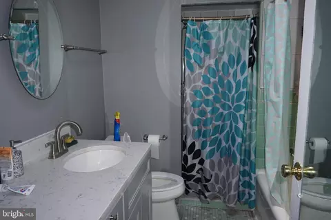 238 Avon Rd, Upper Darby, PA 19082 photo 23