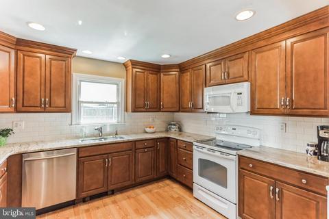 589 S Devon Ave, Wayne, PA 19087 photo 8