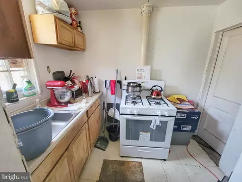 135 Margate Rd, Upper Darby, PA 19082 photo 3