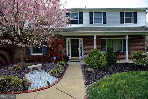 2013 Kerwood Dr, Broomall, PA 19008