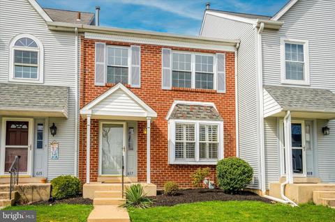 617 Kenney Ln, Brookhaven, PA 19015