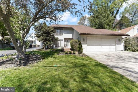 1017 Woodside Ave, Secane, PA 19018
