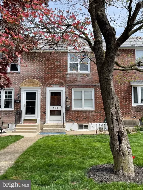 823 Crescent Dr, Glenolden, PA 19036