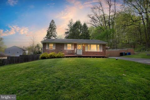 108 Maple Ave, Aston, PA 19014