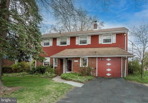 1415 Brierwood Rd, Havertown, PA 19083