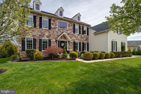 3 Pennock Dr, Garnet Valley, PA 19060