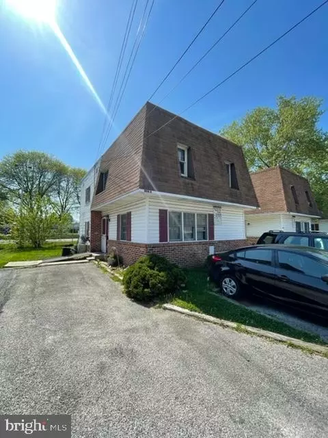 806 W Oak Ln, Glenolden, PA 19036