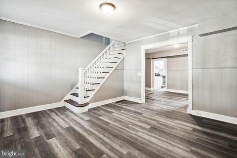 118 N 3rd St, Darby, PA 19023