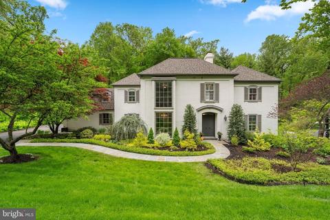 136 Woods Ln, Wayne, PA 19087
