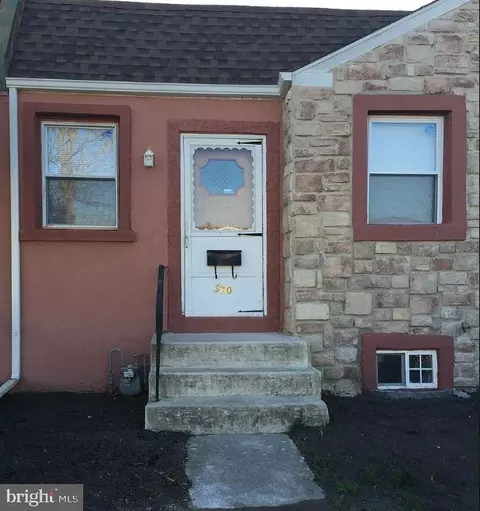 910 Burnside Rd, Sharon Hill, PA 19079