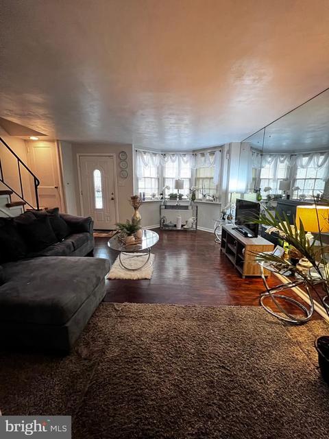 320 Richfield Rd, Upper Darby, PA 19082 photo 1