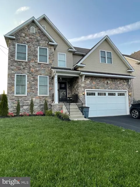 320 Campbell Ave, Havertown, PA 19083