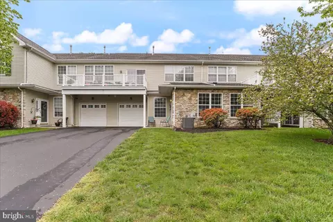 1306 Nicklaus Dr #134, Springfield, PA 19064