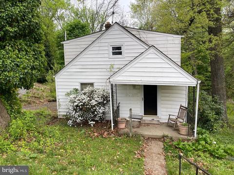 120 Mildred Ln, Aston, PA 19014