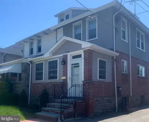 30 E Broadway Ave, Clifton Heights, PA 19018