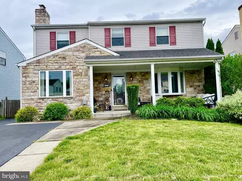 307 Greenbriar Ln, Havertown, PA 19083