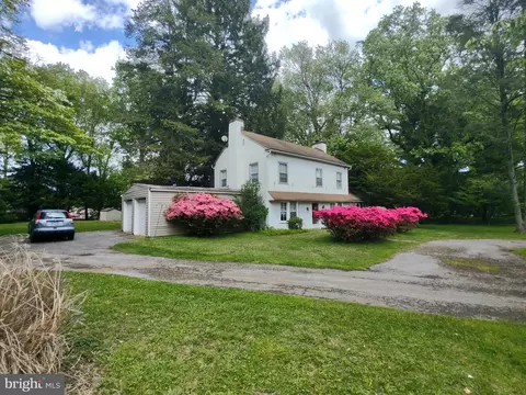 920 Cedar Grove Rd, Broomall, PA 19008