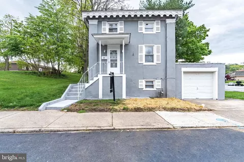 26 Main St, Brookhaven, PA 19015